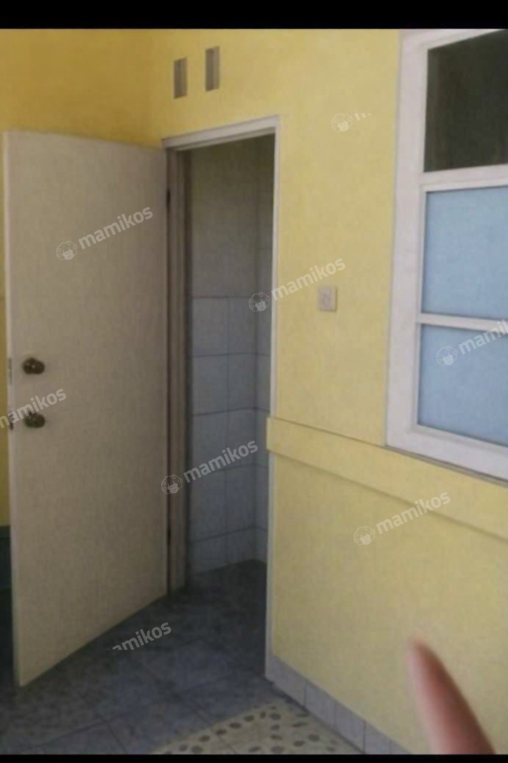 Rumah 4 Kamar Tidur 2 Kamar Mandi 2 Lantai Taman Palem Jakarta Barat - Photo 2