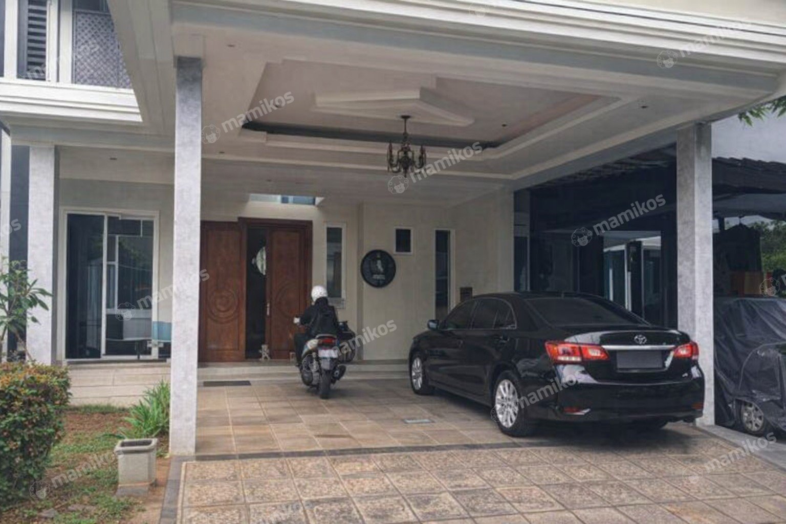 Rumah Sertifikat SHM 4 Kamar Tidur 4 Kamar Mandi Citra Grand Jakarta Timur