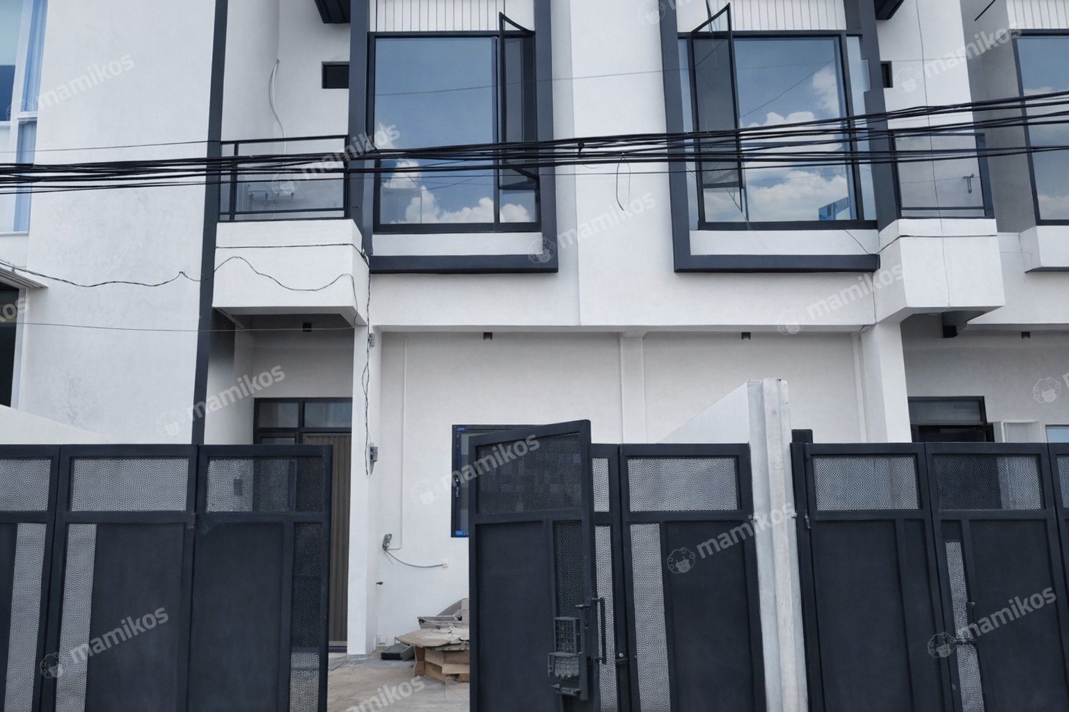 Rumah 4KT 3KM Kebon Jeruk Jakarta Barat