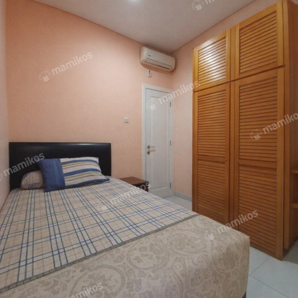 Rumah Sertifikat SHM 3 Kamar Tidur 3 Kamar Mandi Puri Mansion Jakarta Barat - Photo 2