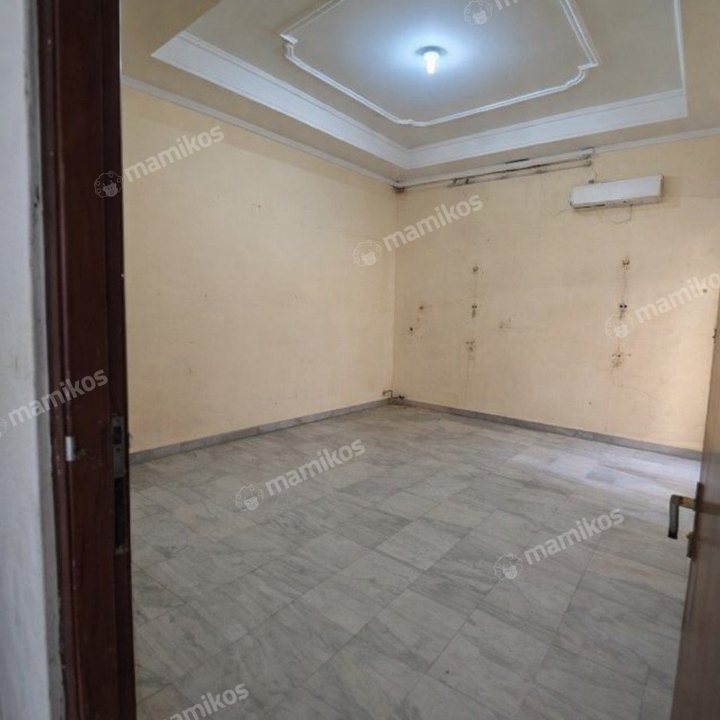 Rumah Sertifikat SHM 3 Kamar Tidur 2 Kamar Mandi Intercon Jakarta Barat - Photo 3