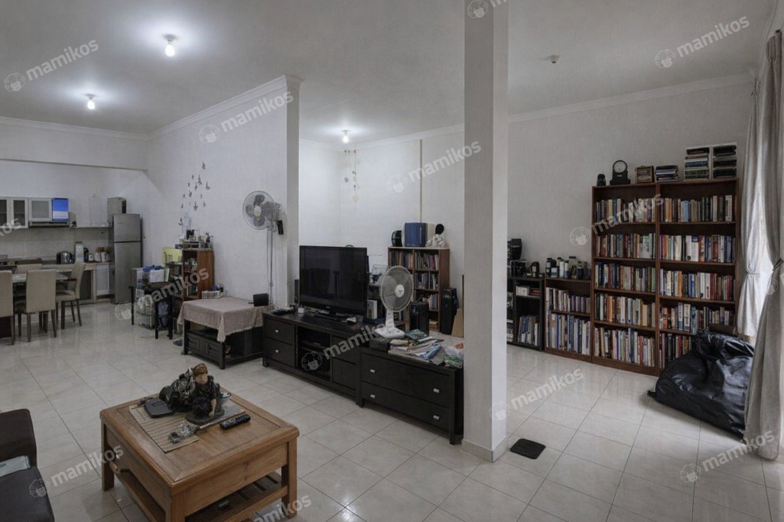 Rumah Sertifikat SHM 5 Kamar Tidur 4 Kamar Mandi Kota Wisata Jakarta Timur - Photo 3