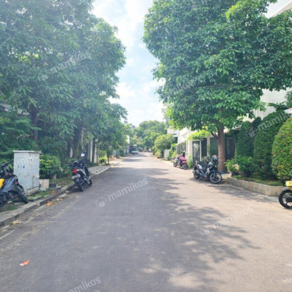 Rumah Sertifikat SHM 2 Kamar Tidur 2 Kamar Mandi Puri Indah Jakarta Barat - Photo 2