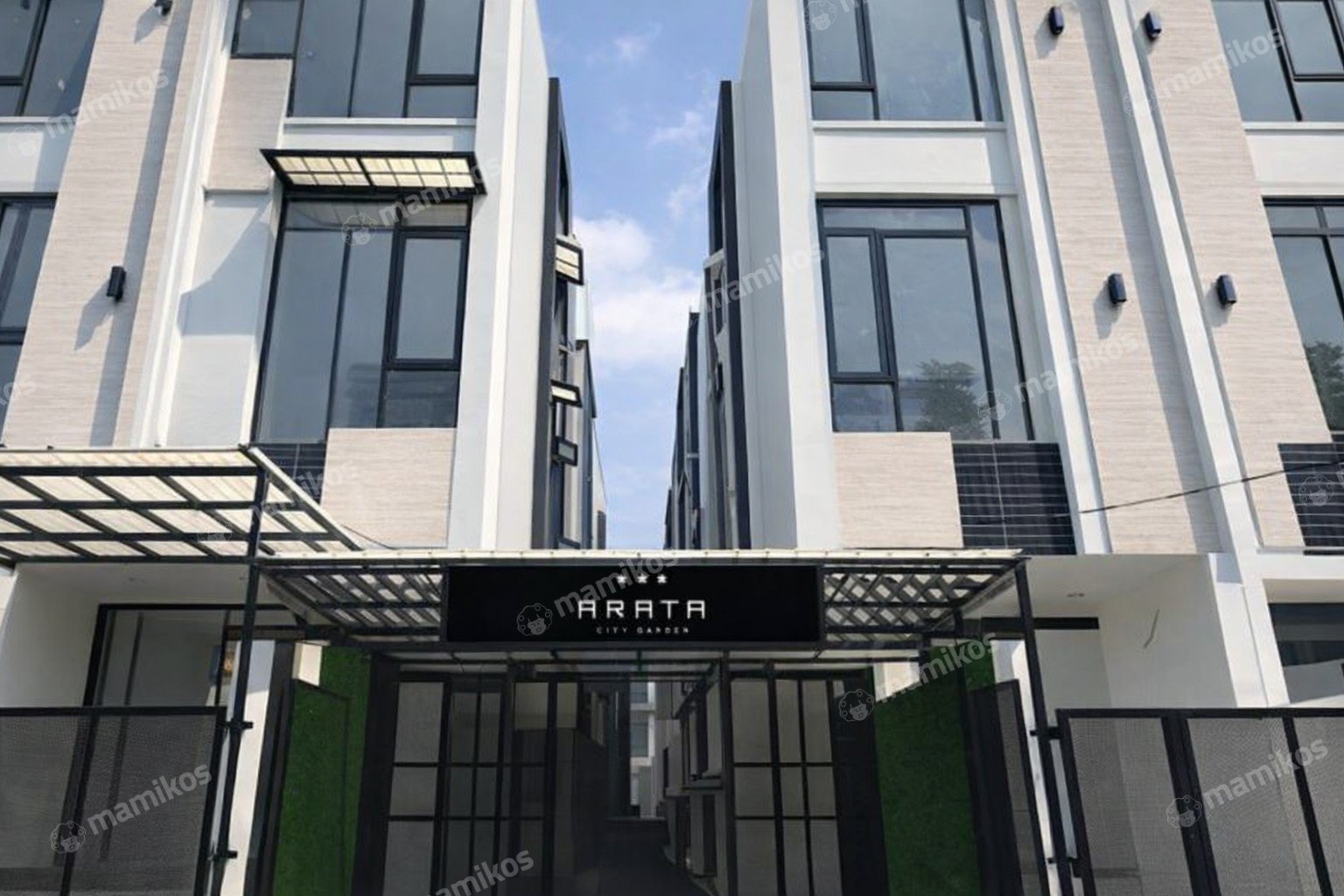 Rumah Sertifikat SHM 4 Kamar Tidur 4 Kamar Mandi Kedoya Jakarta Barat