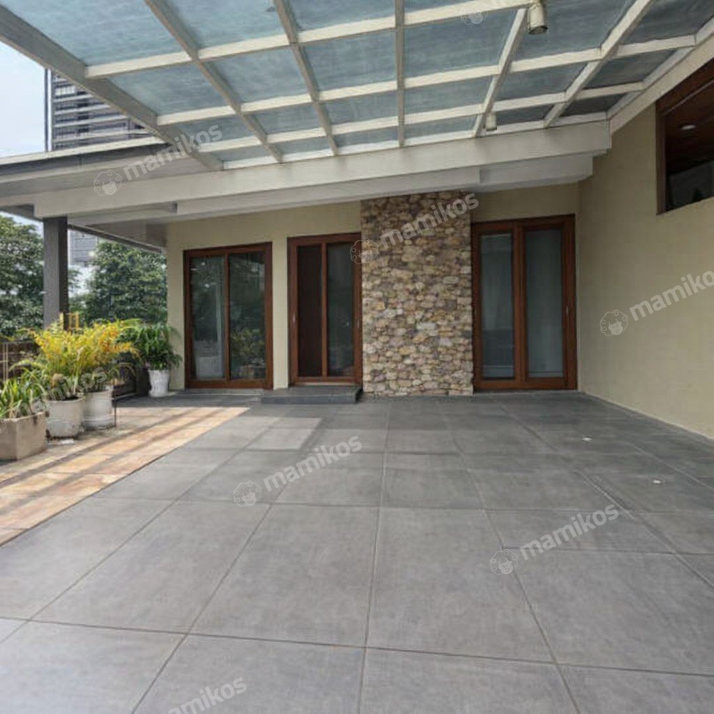 Rumah Sertifikat SHM 6 Kamar Tidur 6 Kamar Mandi Puri Mansion Jakarta Barat - Photo 2