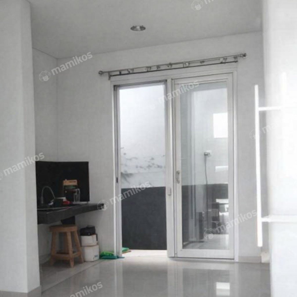 Rumah Sertifikat SHM 3 Kamar Tidur 2 Kamar Mandi Cibubur Jakarta Timur - Photo 2