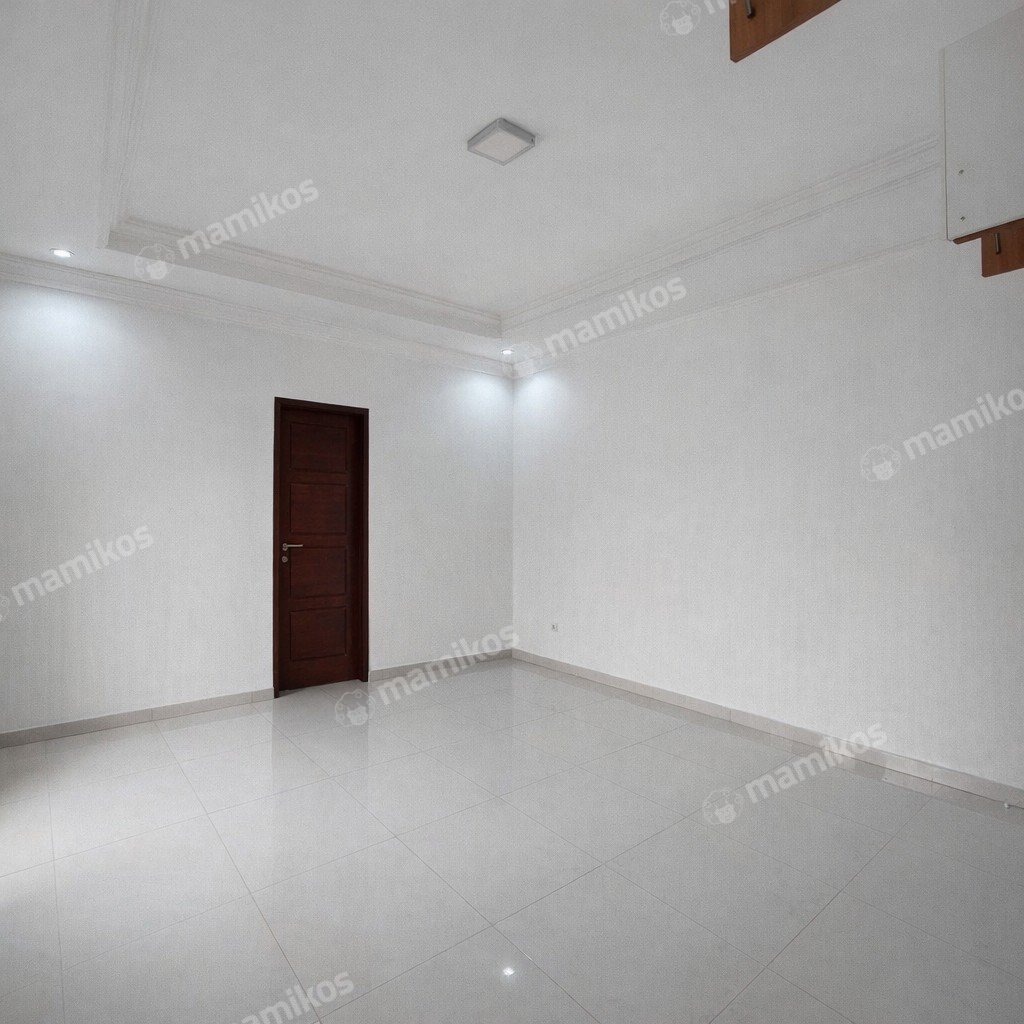 Rumah Sertifikat SHM 4 Kamar Tidur 5 Kamar Mandi Cilandak Jakarta Selatan - Photo 4