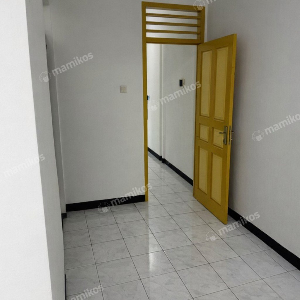 Rumah Sertifikat SHM 2 Kamar Tidur 3 Kamar Mandi Jelambar Jakarta Barat - Photo 5