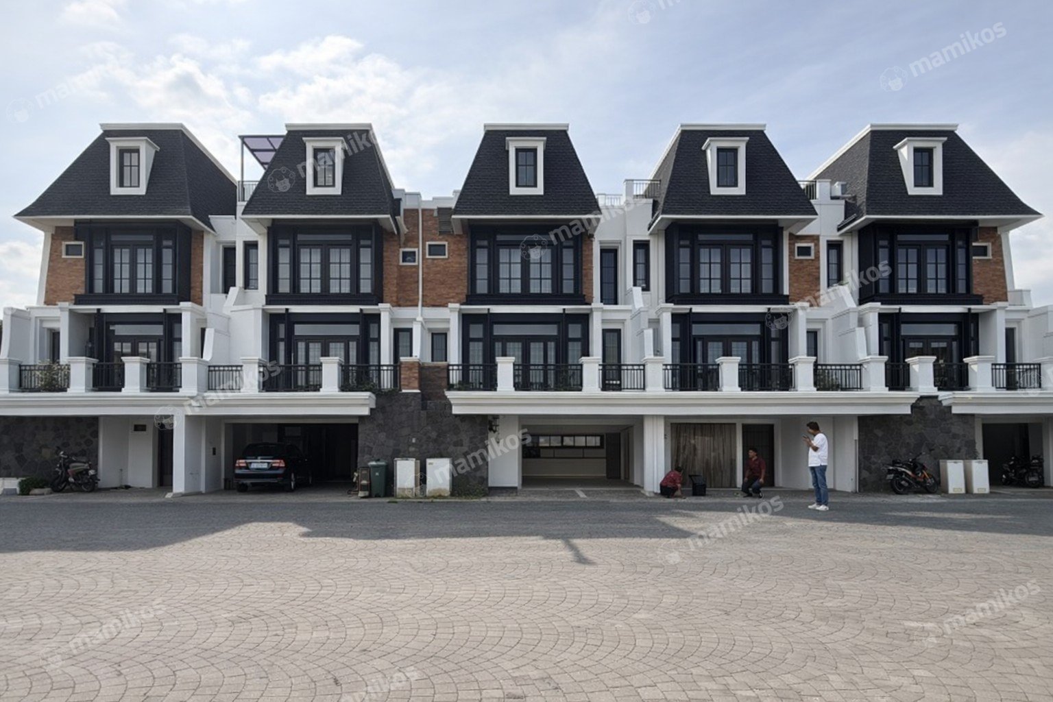 Rumah Sertifikat SHM 5 Kamar Tidur 4 Kamar Mandi Pondok Indah Jakarta Selatan