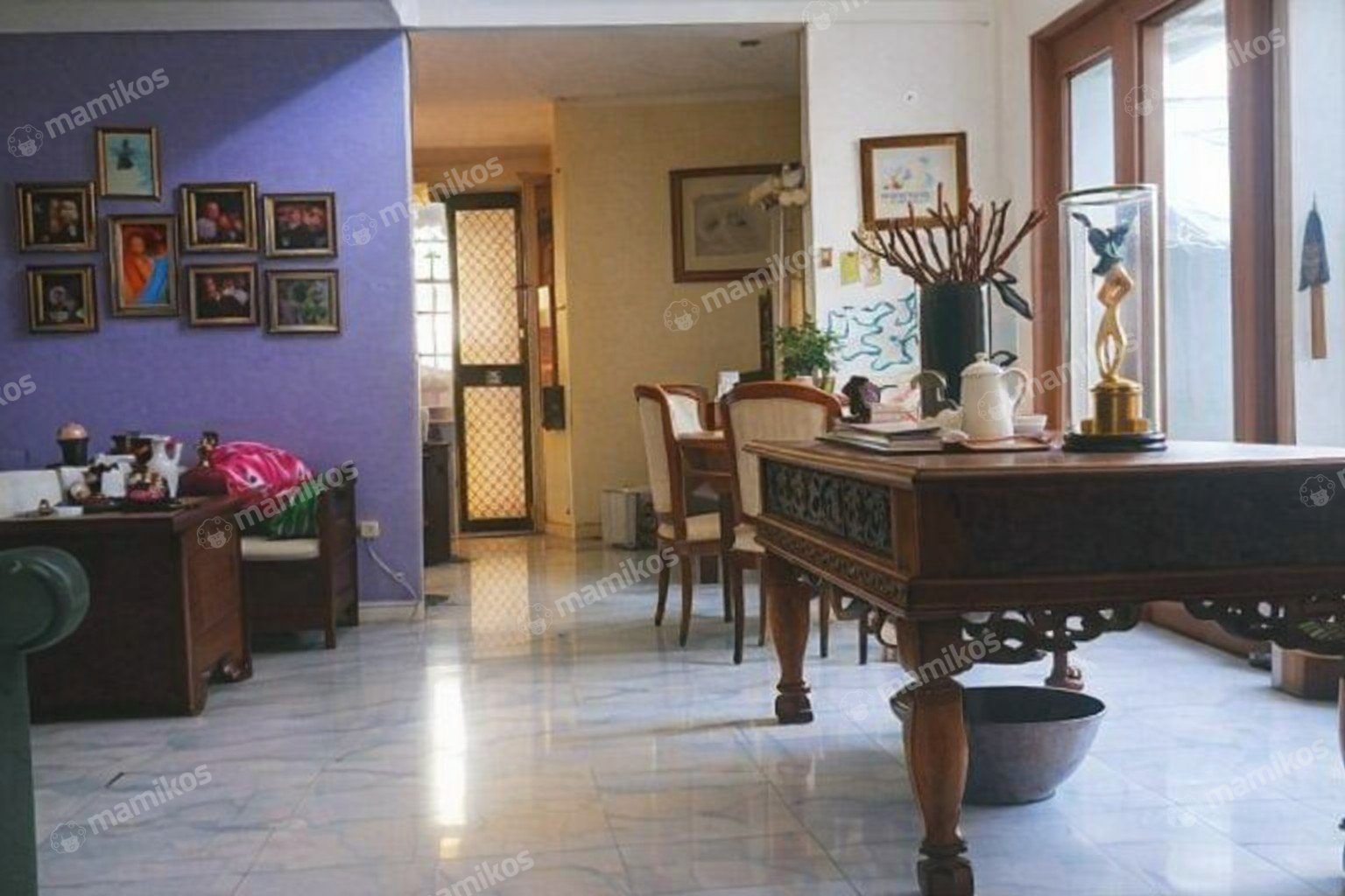 Rumah Sertifikat SHM 8 Kamar Tidur 5 Kamar Mandi Bintaro Jakarta Selatan