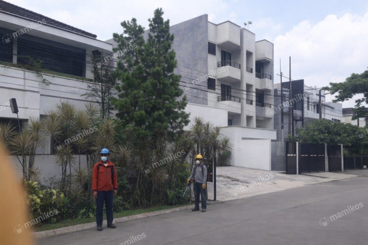 Rumah Sertifikat SHM 4 Kamar Tidur 2 Kamar Mandi Tomang Jakarta Barat - Photo 3