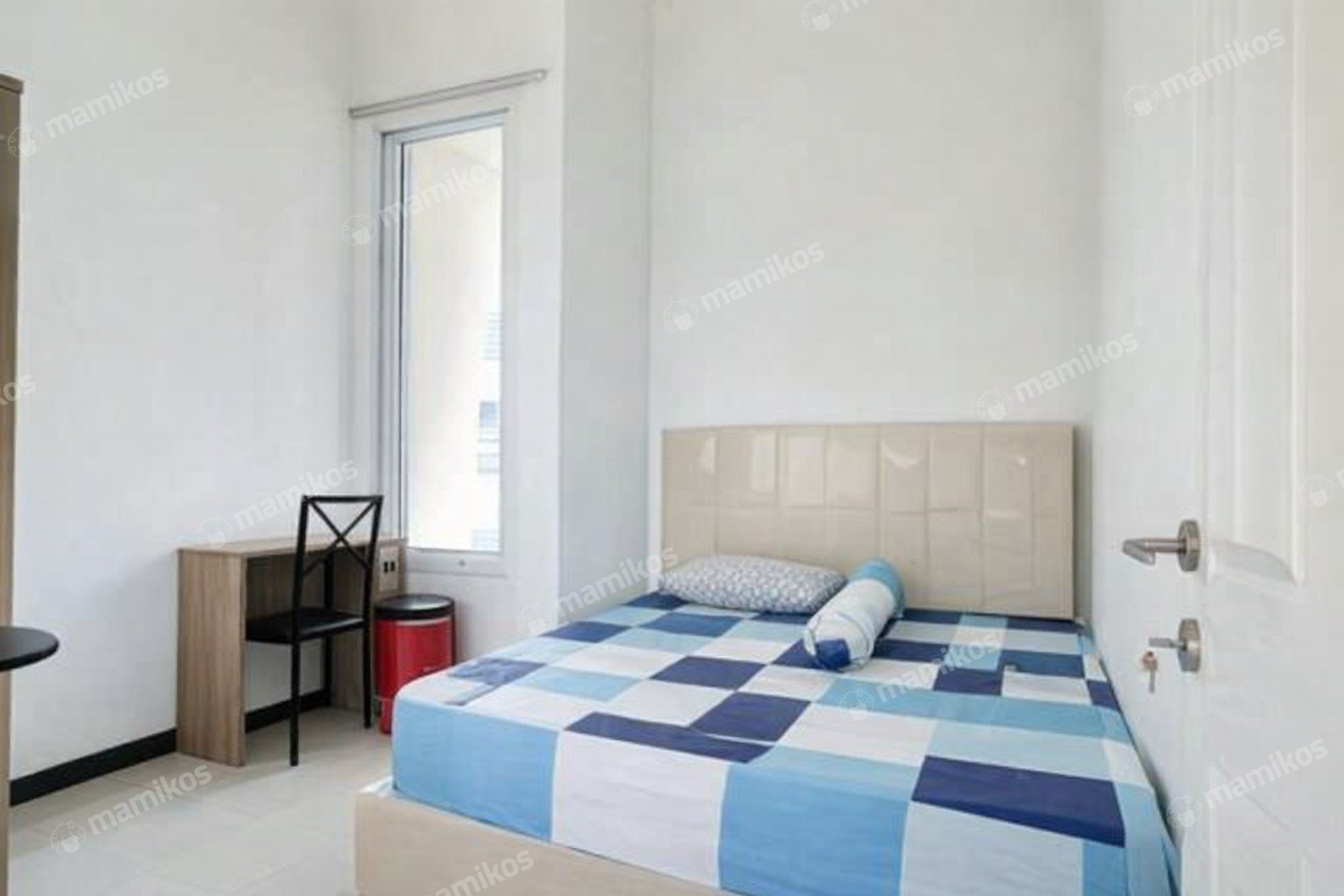 Rumah Sertifikat HGB 3 Kamar Tidur 2 Kamar Mandi Green Lake City Jakarta Barat