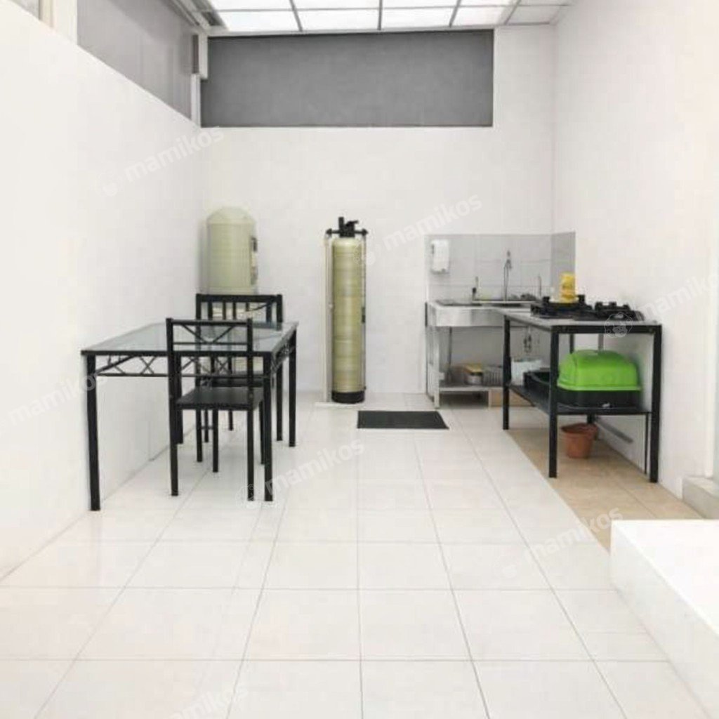 Rumah Sertifikat HGB 3 Kamar Tidur 2 Kamar Mandi Green Lake City Jakarta Barat - Photo 2