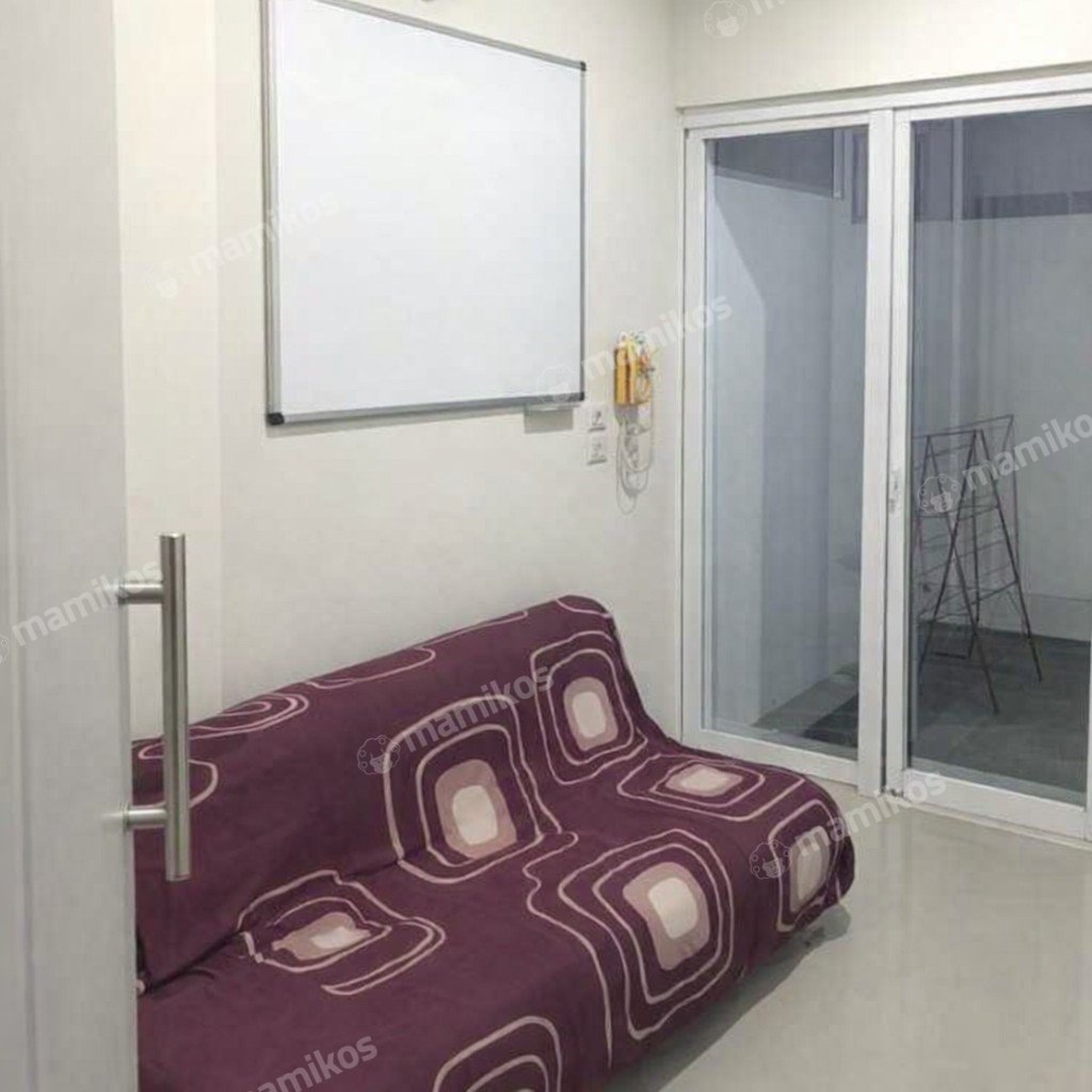 Rumah Sertifikat HGB 3 Kamar Tidur 2 Kamar Mandi Green Lake City Jakarta Barat - Photo 5