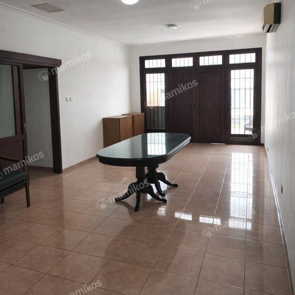 Rumah Sertifikat SHM 3 Kamar Tidur 3 Kamar Mandi Gatot Subroto Jakarta Selatan - Photo 4