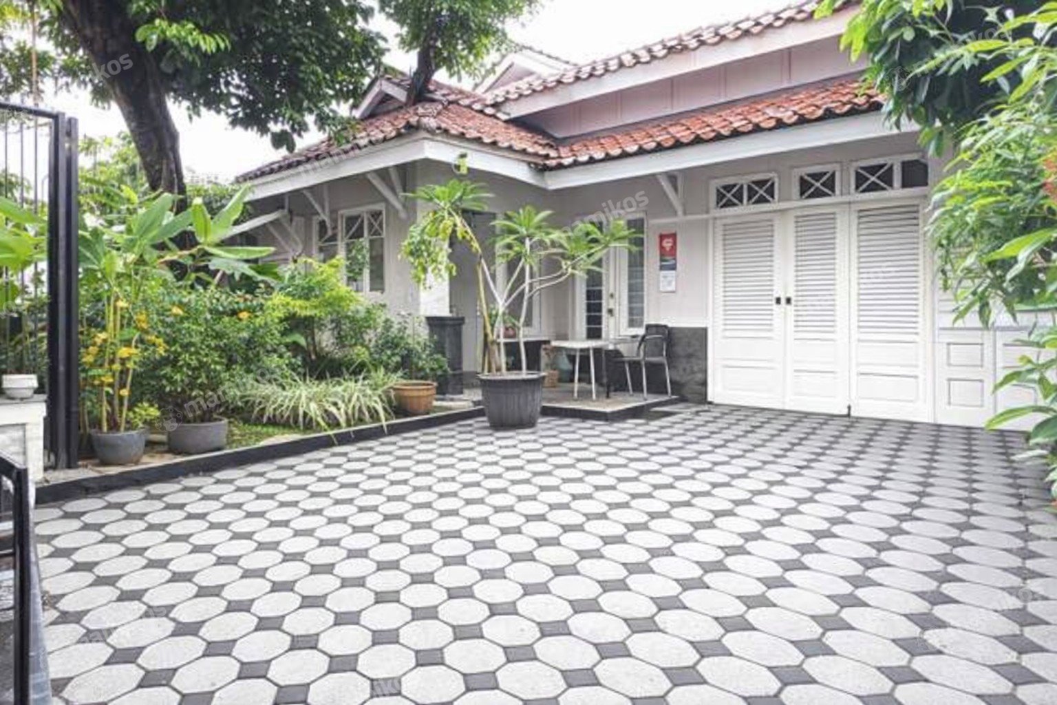 Rumah Sertifikat SHM 6 Kamar Tidur 5 Kamar Mandi Cipayung Jakarta Timur