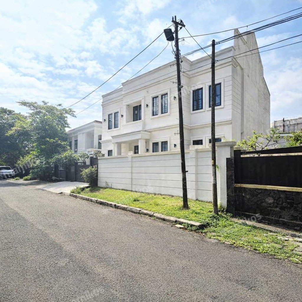 Rumah Sertifikat SHM 4 Kamar Tidur 4 Kamar Mandi Pulomas Jakarta Timur - Photo 2