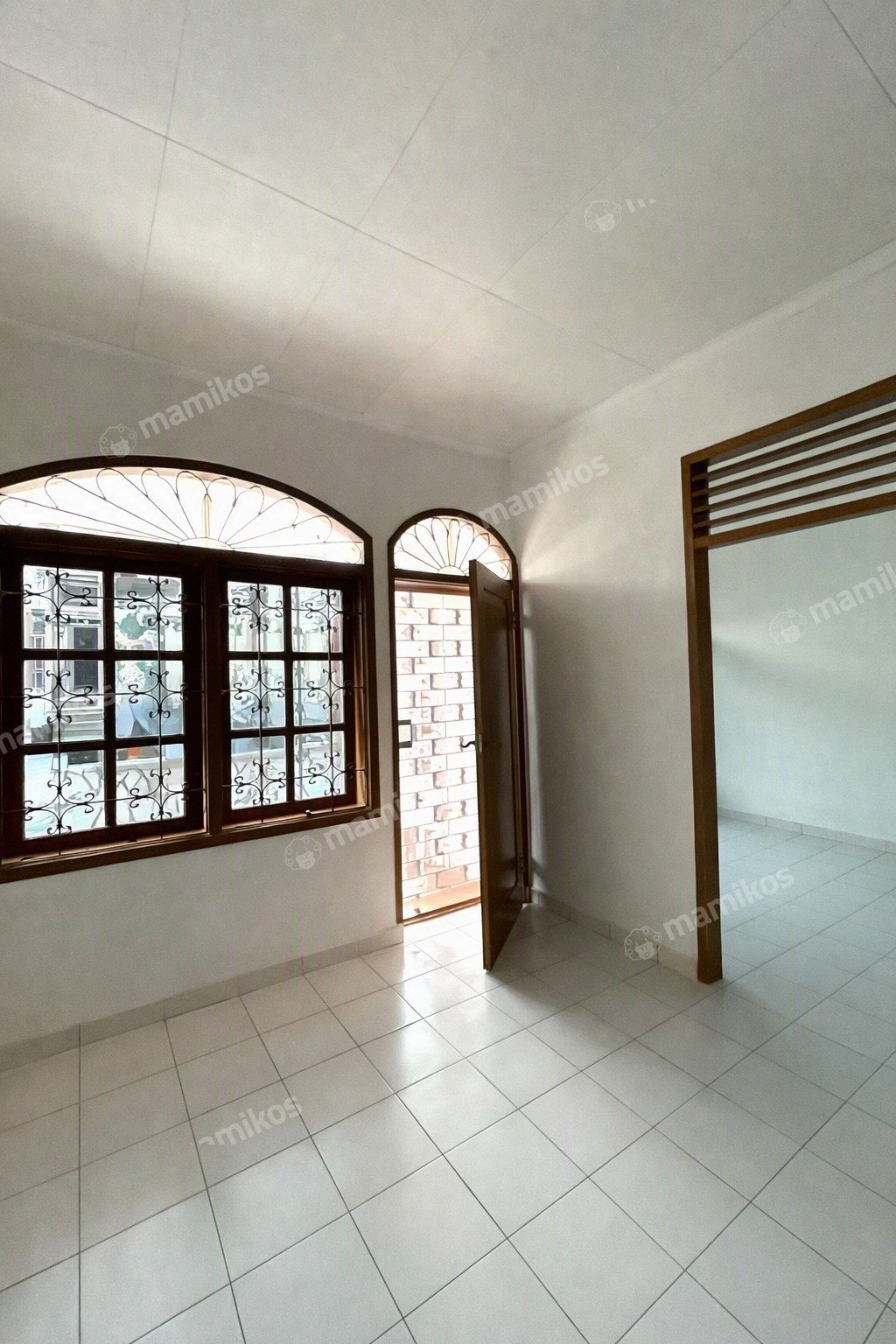 Rumah Sertifikat SHM 5 Kamar Tidur 2 Kamar Mandi Kelapa Gading Jakarta Utara - Photo 2