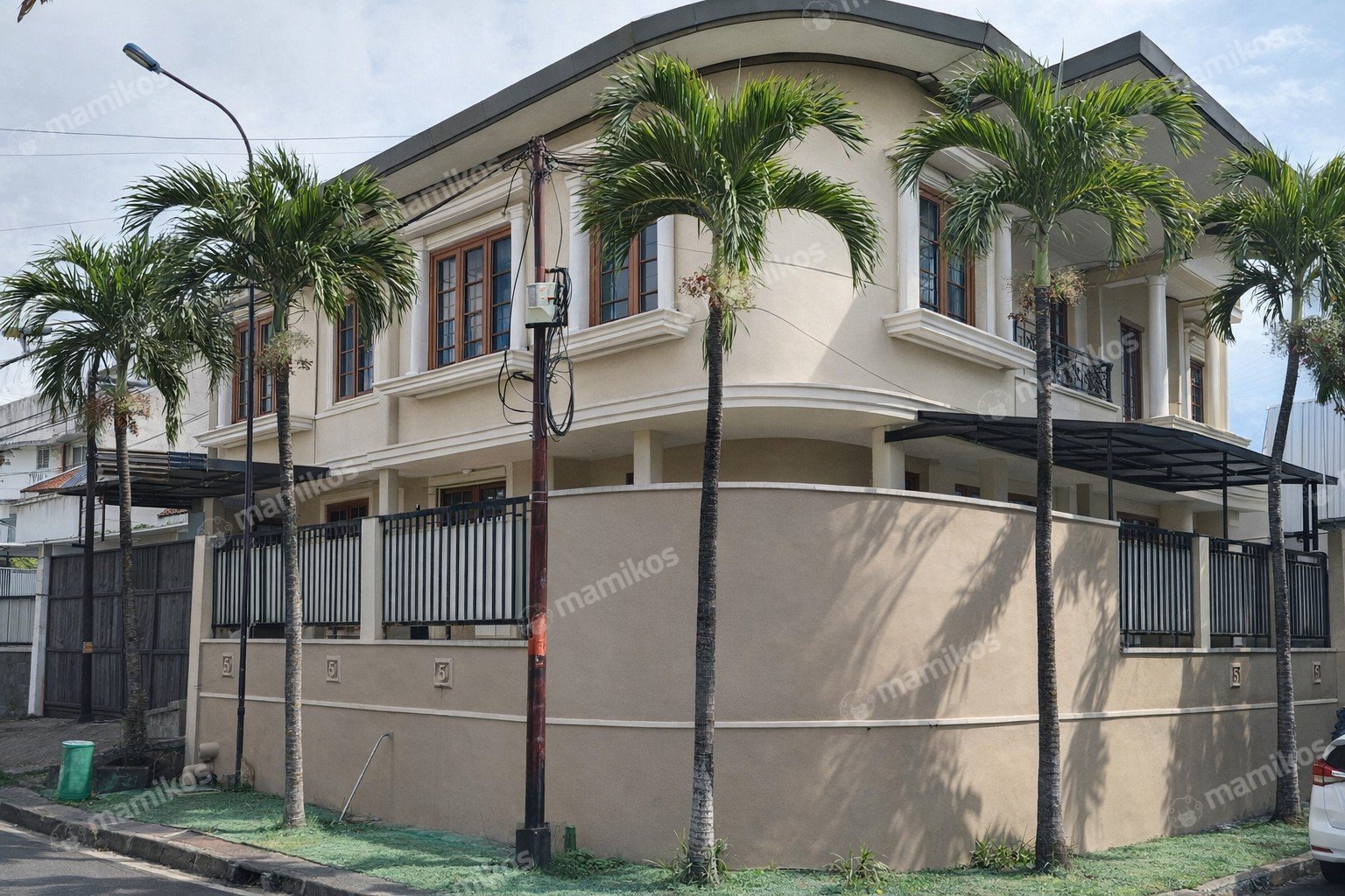 Rumah 5KT 4KM Puri Indah Jakarta Barat