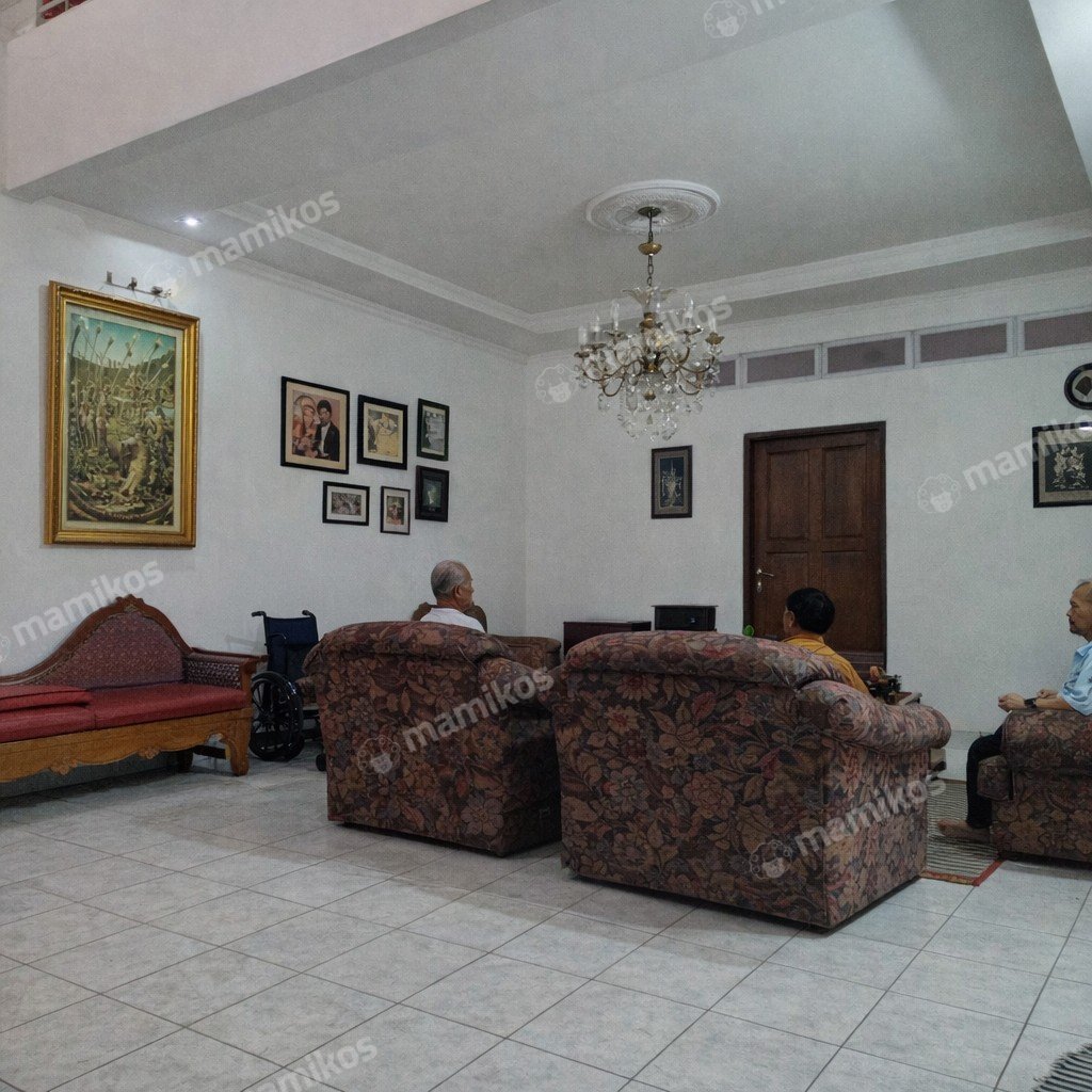 Rumah Sertifikat SHM 5 Kamar Tidur 4 Kamar Mandi Jati Padang Jakarta Selatan - Photo 4