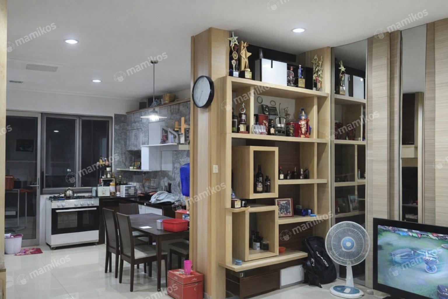 Rumah Sertifikat SHM 3 Kamar Tidur 2 Kamar Mandi Daan Mogot Jakarta Barat