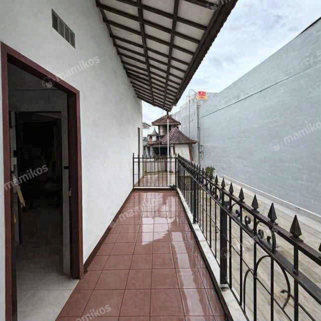 Rumah Sertifikat SHM 5 Kamar Tidur 5 Kamar Mandi Duren Sawit Jakarta Timur - Photo 4