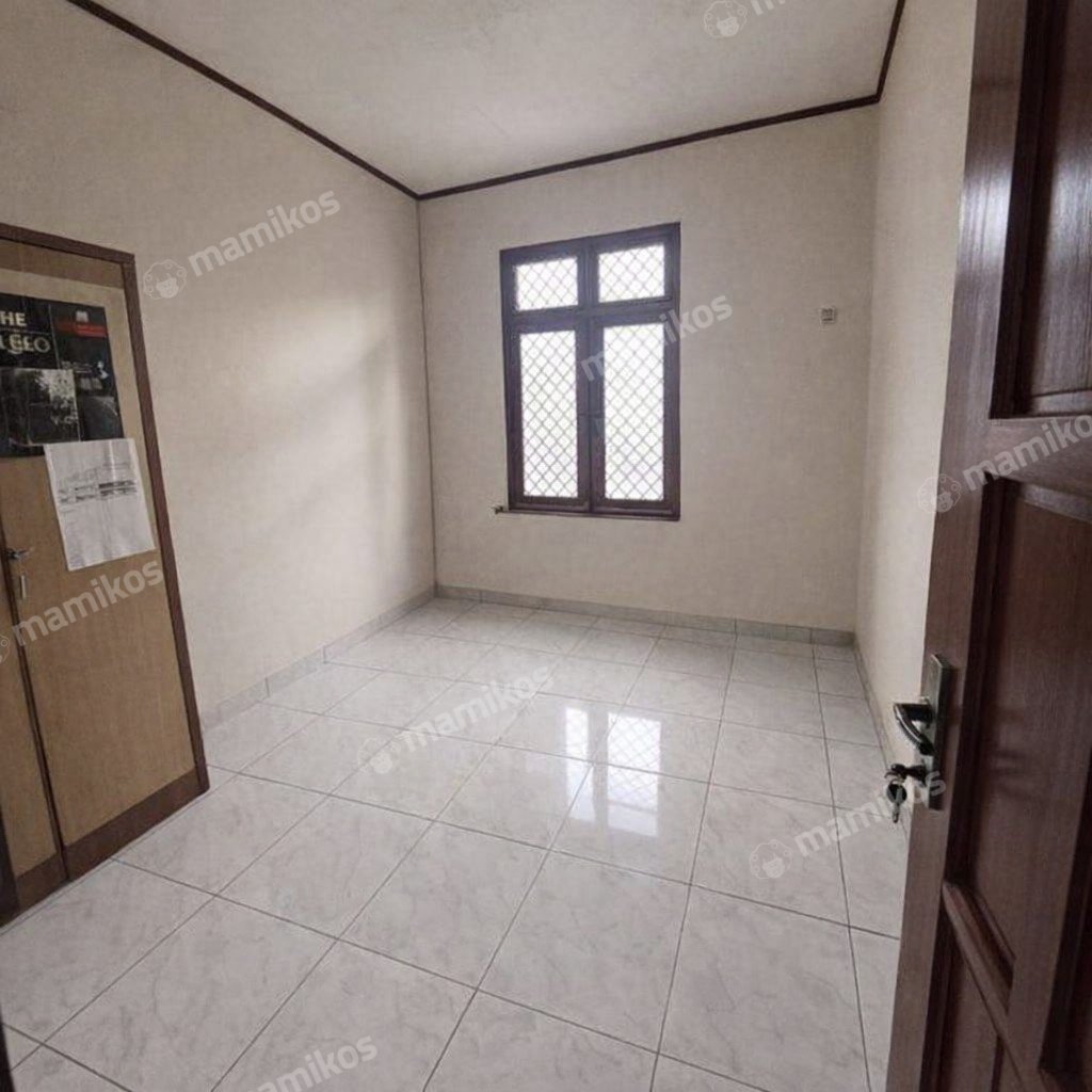 Rumah Sertifikat SHM 5 Kamar Tidur 5 Kamar Mandi Pondok Indah Jakarta Selatan - Photo 5