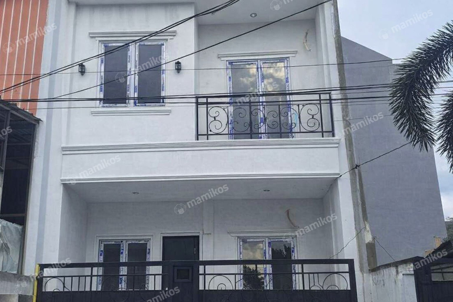 Rumah Sertifikat SHM 3 Kamar Tidur 3 Kamar Mandi Kepa Duri Jakarta Barat