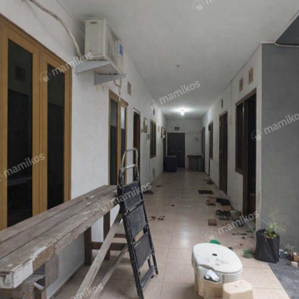Rumah Sertifikat SHM 16 Kamar Tidur 16 Kamar Mandi Cipete Jakarta Selatan - Photo 4