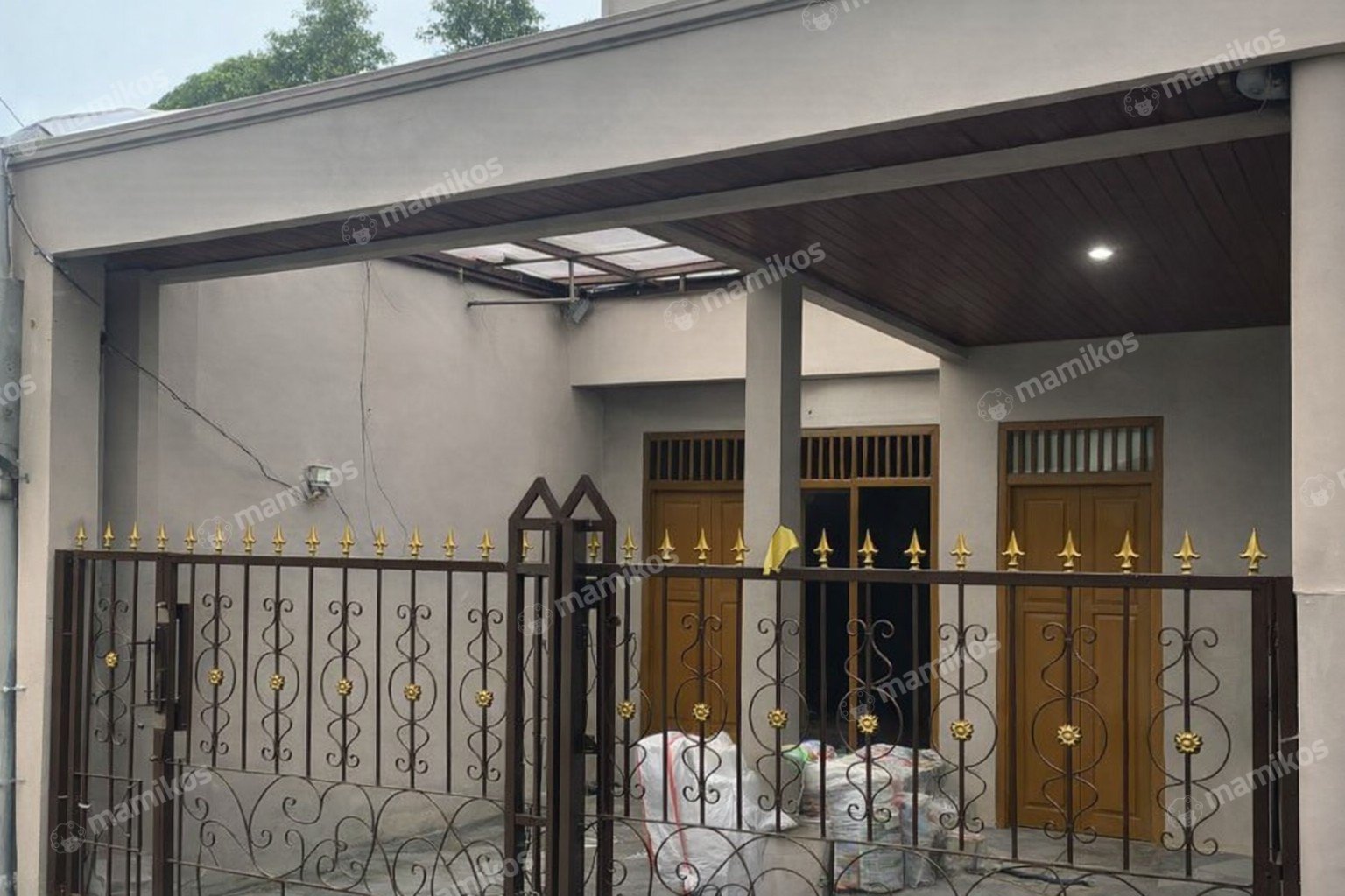 Rumah Sertifikat SHM 4 Kamar Tidur 3 Kamar Mandi Condet Jakarta Timur
