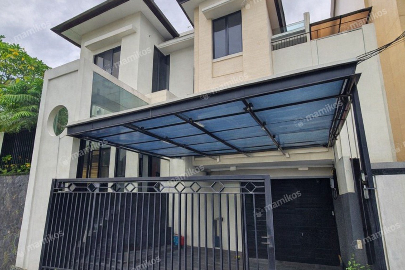 Rumah Sertifikat SHM 5 Kamar Tidur 4 Kamar Mandi Ampera Jakarta Selatan