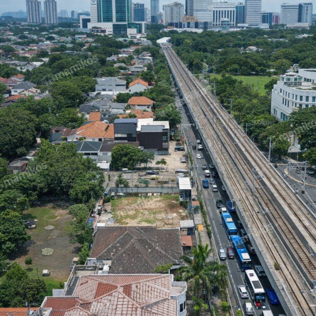 Rumah Sertifikat SHM 4 Kamar Tidur 3 Kamar Mandi Kebayoran Baru Jakarta Selatan - Photo 3