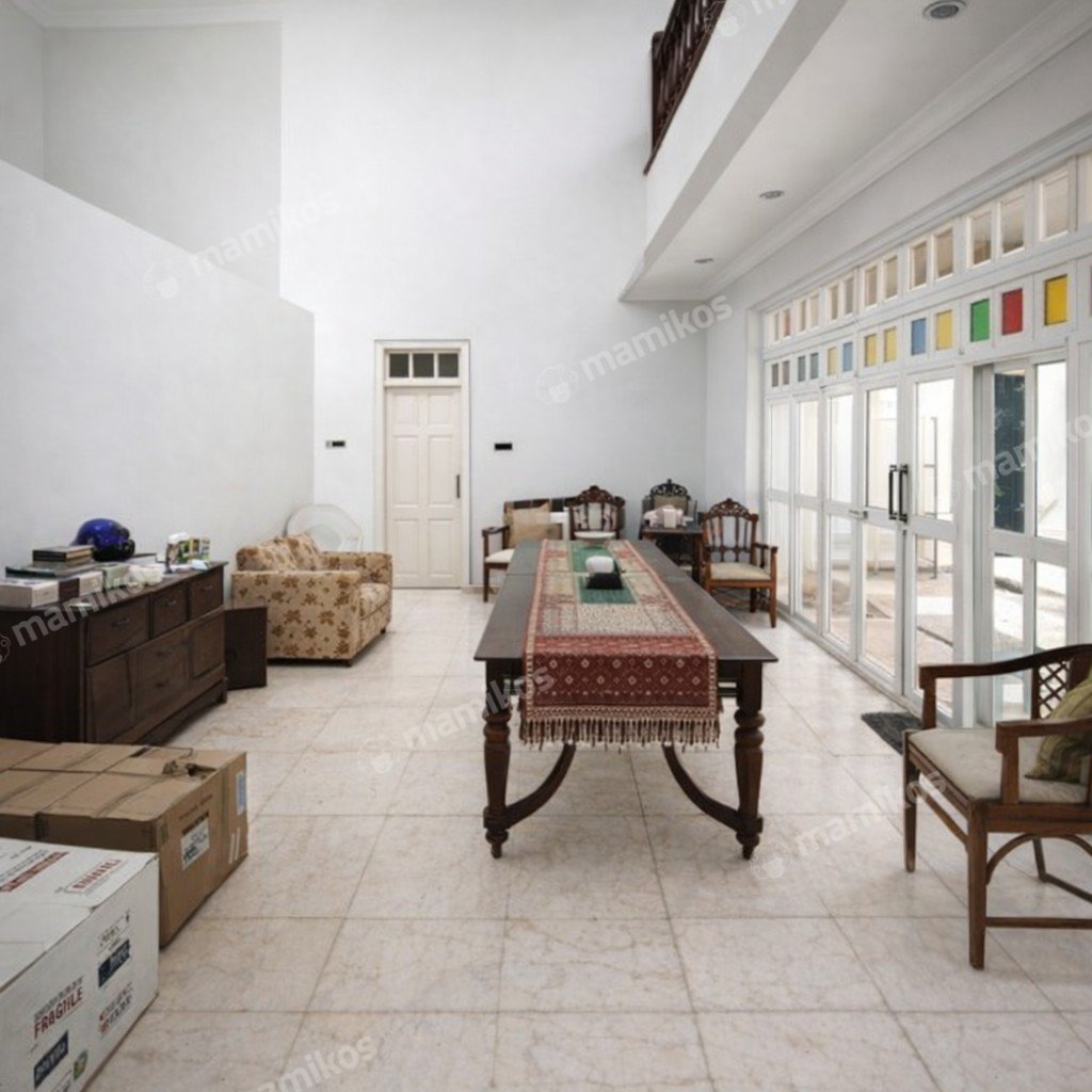 Rumah Sertifikat SHM 5 Kamar Tidur 5 Kamar Mandi Rawamangun Jakarta Timur - Photo 2