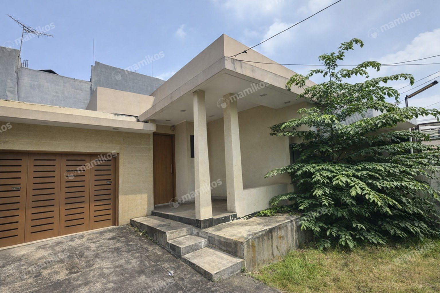 Rumah Sertifikat SHM 5 Kamar Tidur 4 Kamar Mandi Kebayoran Baru Jakarta Selatan