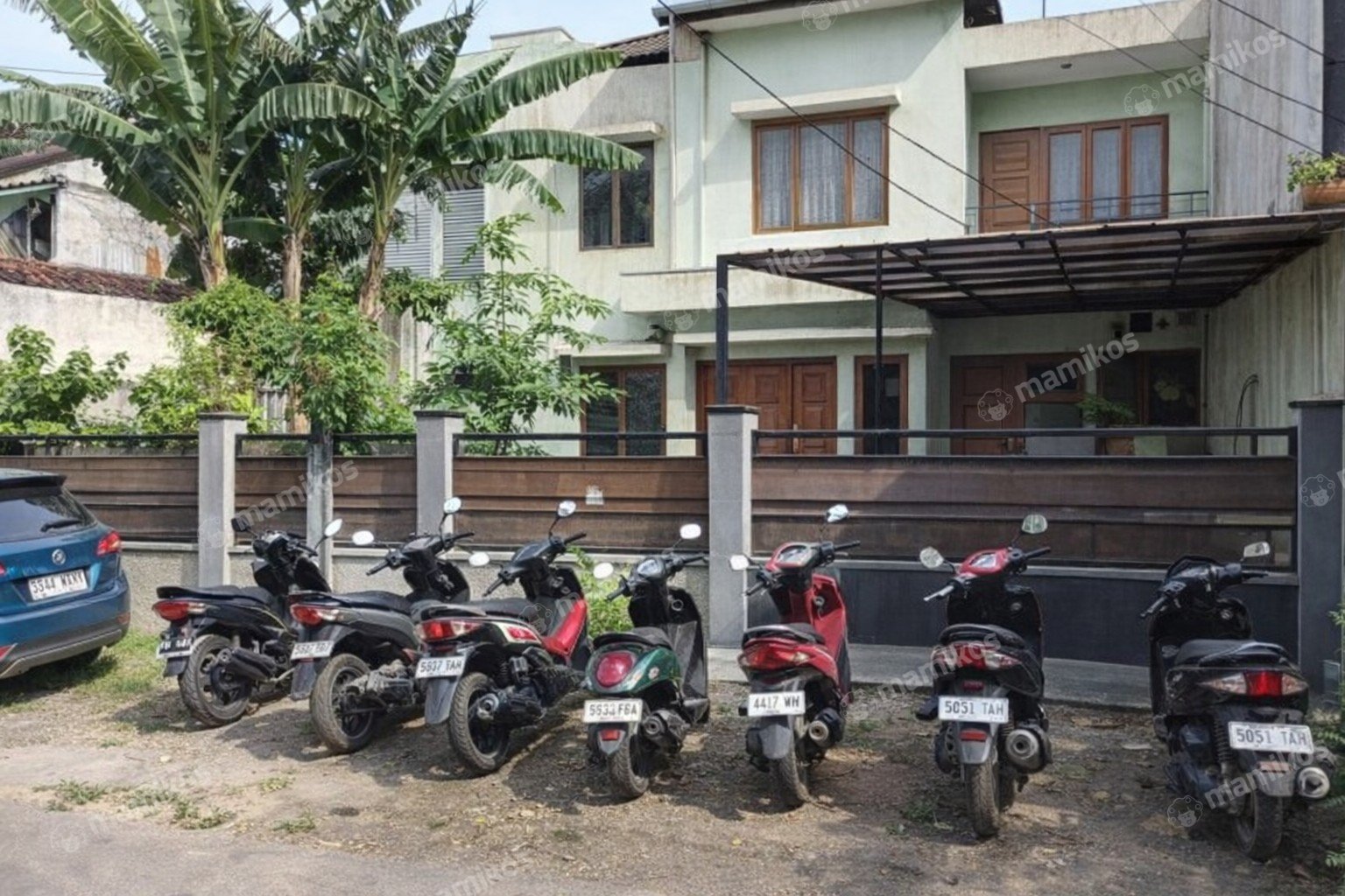 Rumah Sertifikat SHM 5 Kamar Tidur 4 Kamar Mandi Jatinegara Jakarta Timur