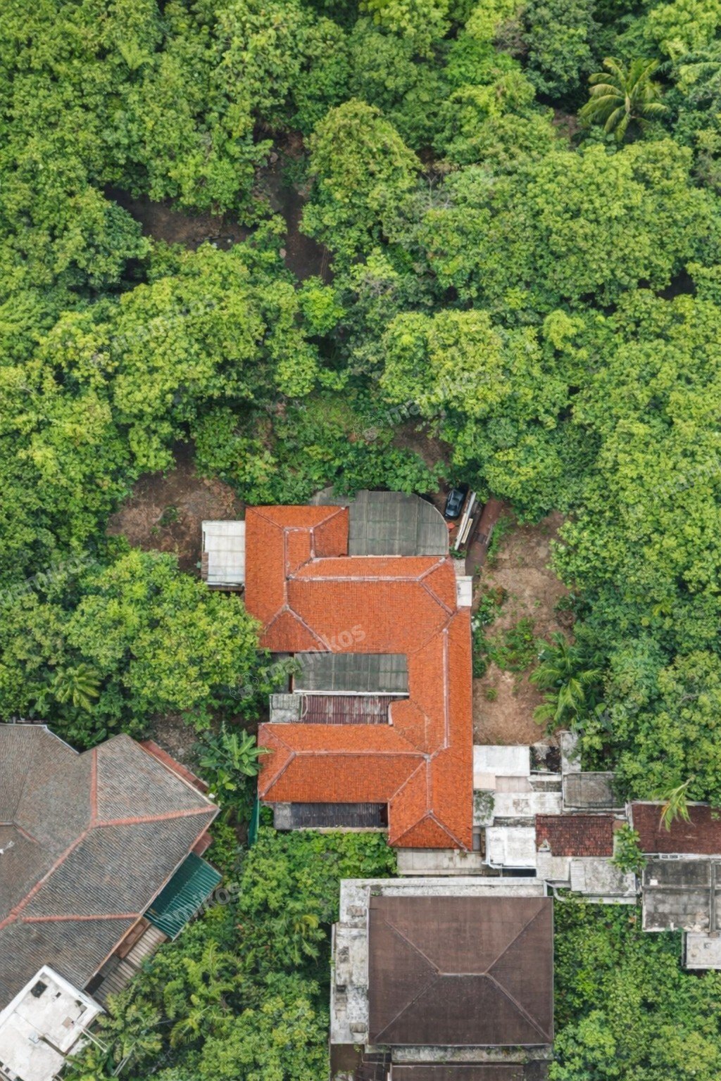 Rumah Sertifikat SHM 6 Kamar Tidur 6 Kamar Mandi Kebayoran Baru Jakarta Selatan - Photo 2