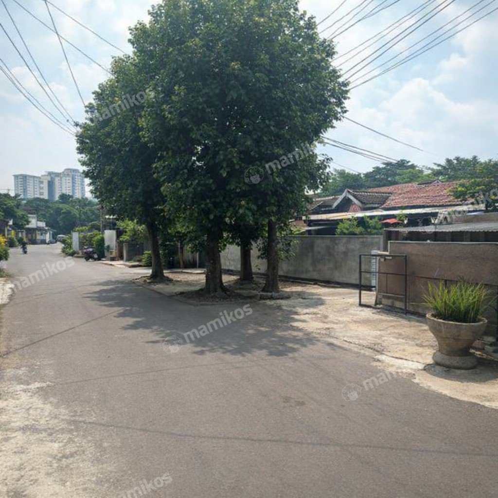 Rumah Sertifikat SHM 3 Kamar Tidur 3 Kamar Mandi Kebayoran Baru Jakarta Selatan - Photo 3