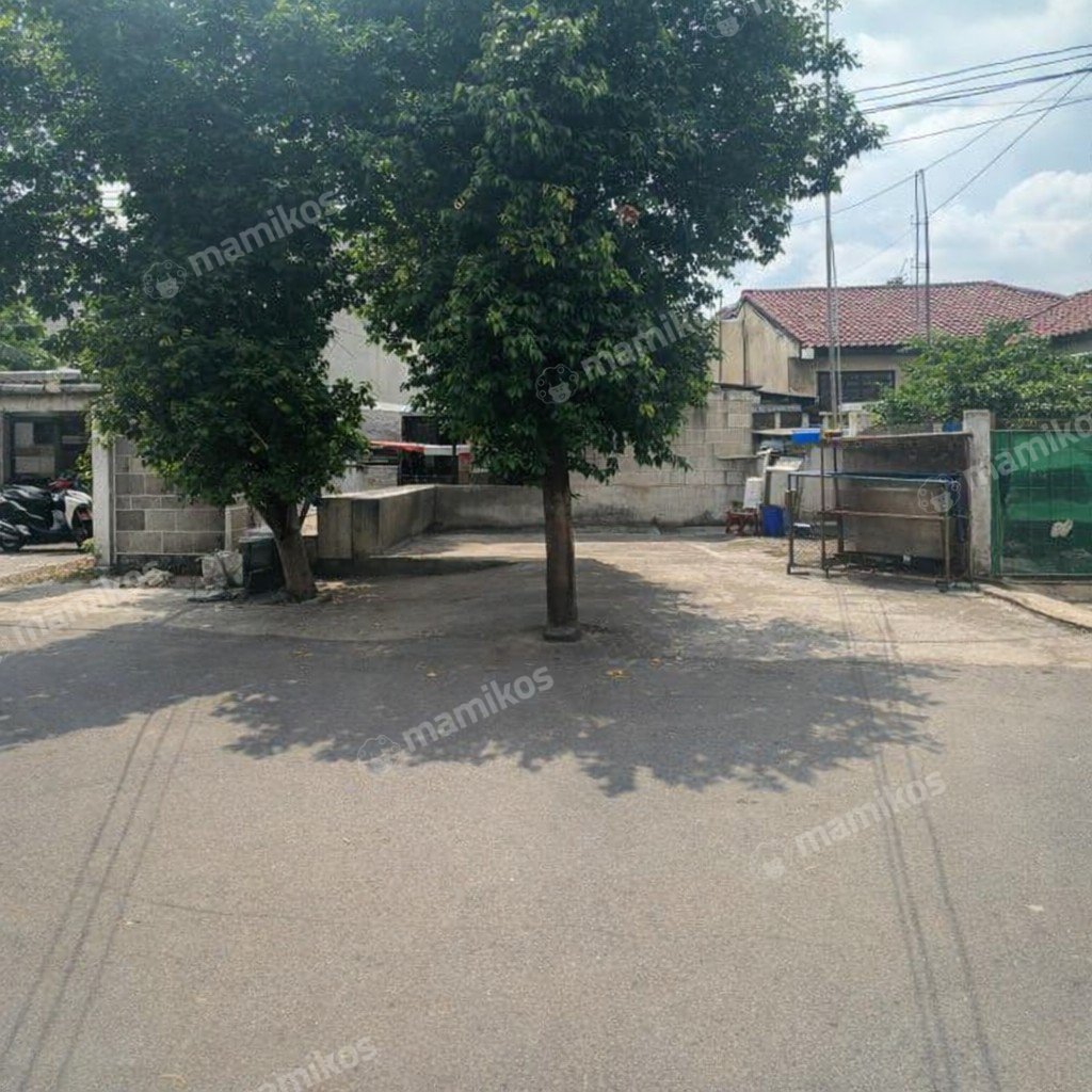 Rumah Sertifikat SHM 3 Kamar Tidur 3 Kamar Mandi Kebayoran Baru Jakarta Selatan - Photo 4