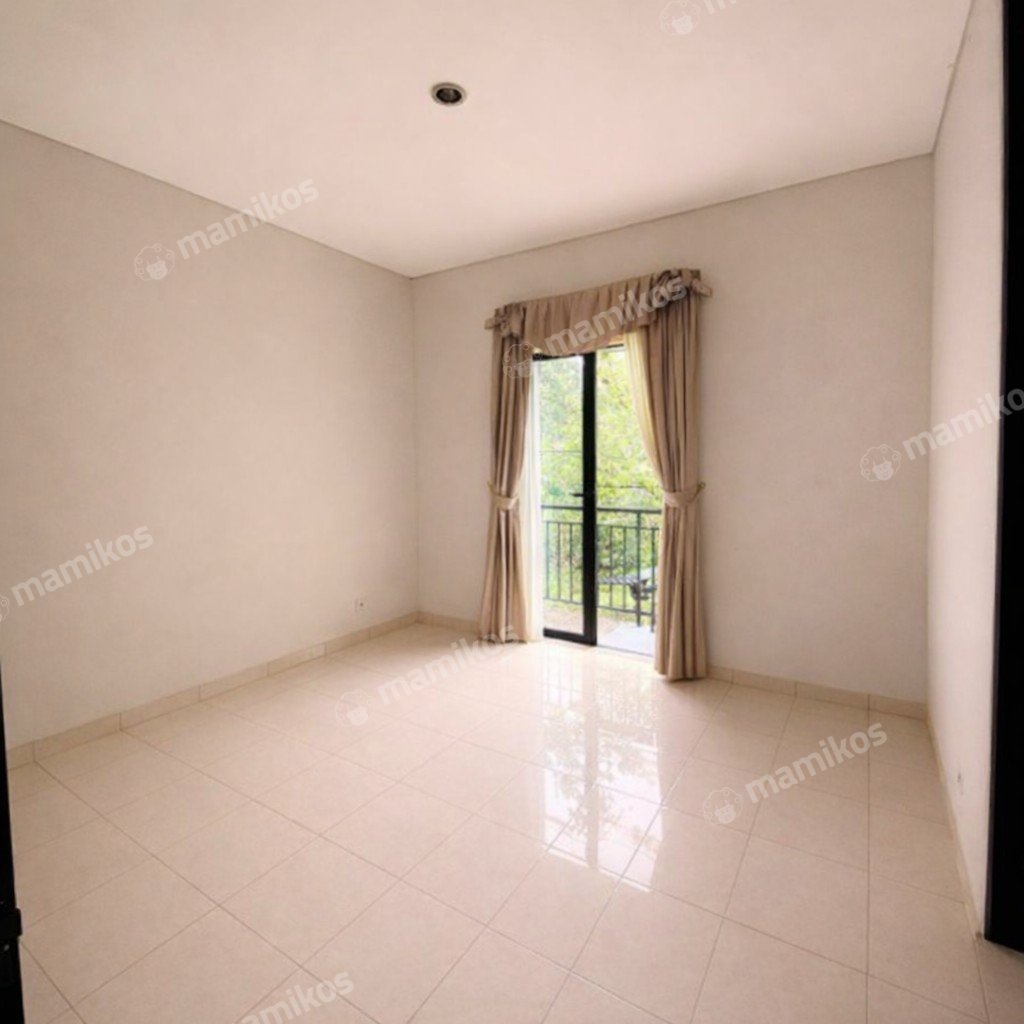 Rumah Sertifikat SHM 4 Kamar Tidur 4 Kamar Mandi Raffles Hills Jakarta Timur - Photo 4
