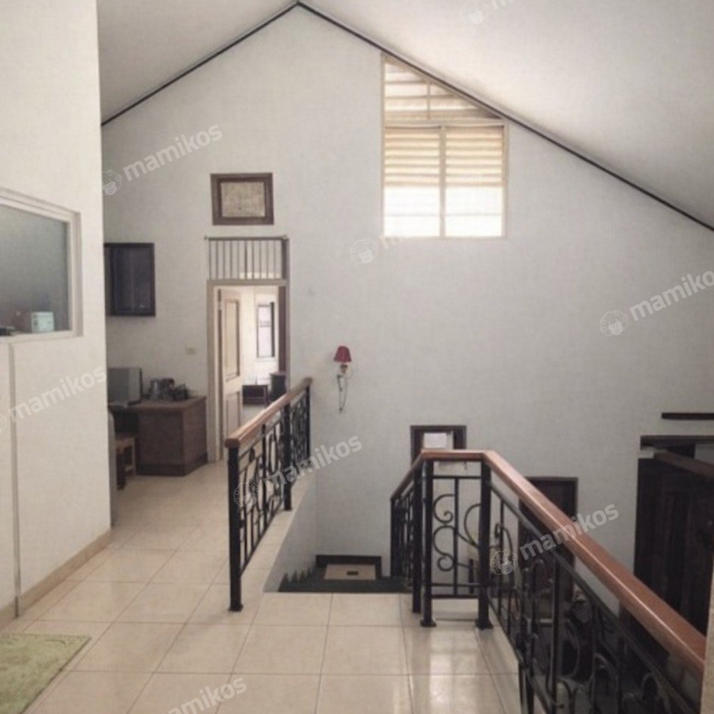 Rumah Sertifikat SHM 5 Kamar Tidur 3 Kamar Mandi Tanah Kusir Jakarta Selatan - Photo 3