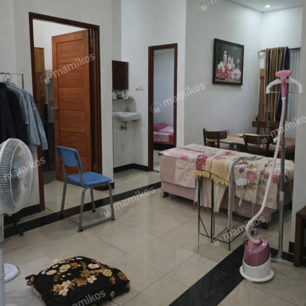 Rumah Sertifikat SHM 3 Kamar Tidur 2 Kamar Mandi Cijantung Jakarta Timur - Photo 4