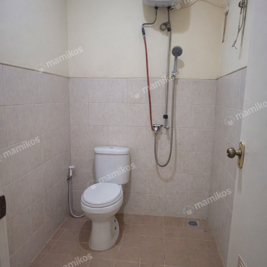 Rumah Sertifikat SHM 5 Kamar Tidur 4 Kamar Mandi Taman Surya Jakarta Barat - Photo 3