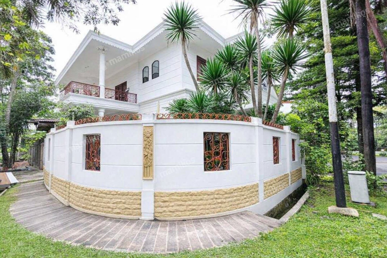 Rumah 5 Kamar Tidur 4 Kamar Mandi 2 Lantai Bintaro Jakarta Selatan