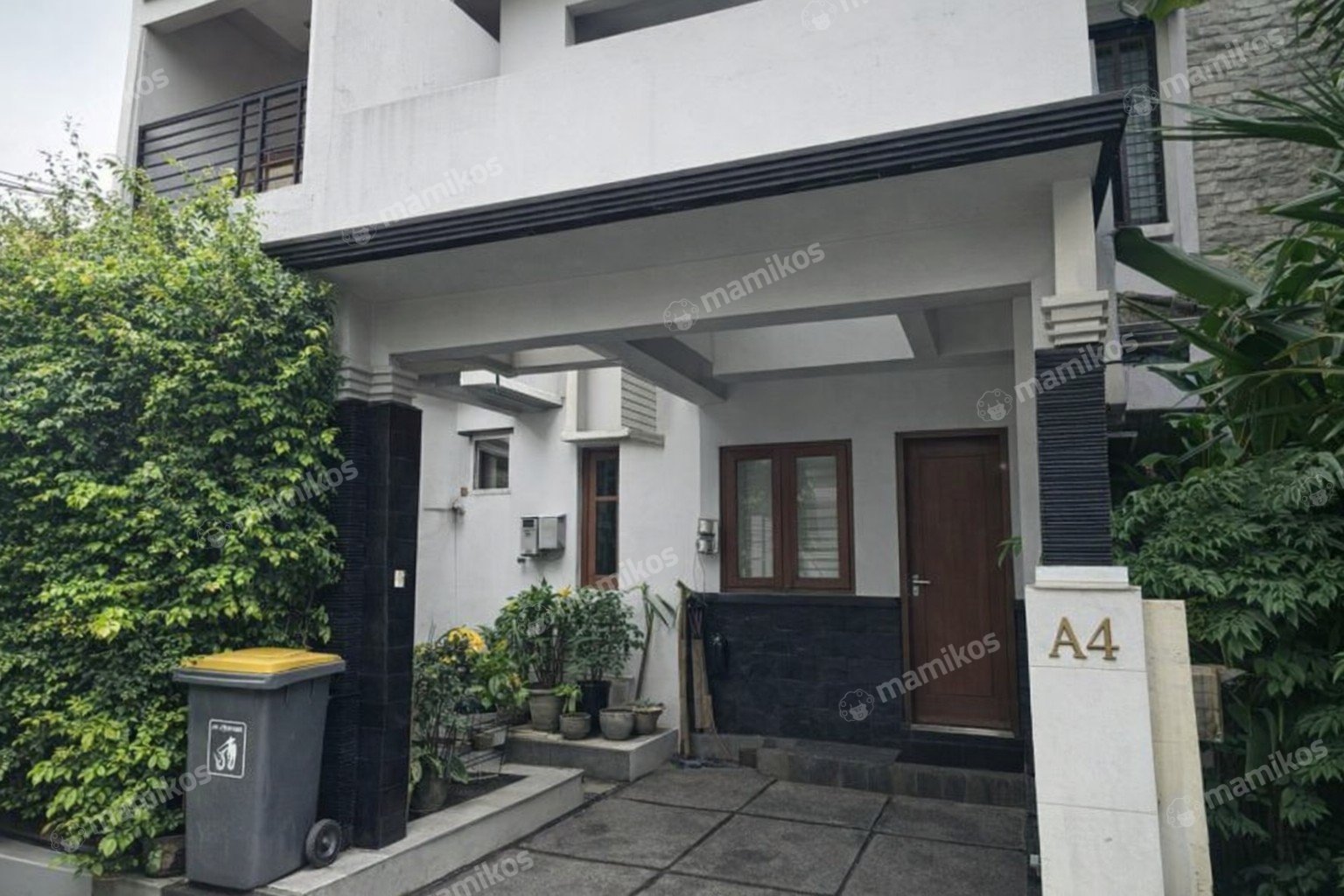 Rumah Sertifikat SHM 3 Kamar Tidur 3 Kamar Mandi Kramat Jati Jakarta Timur