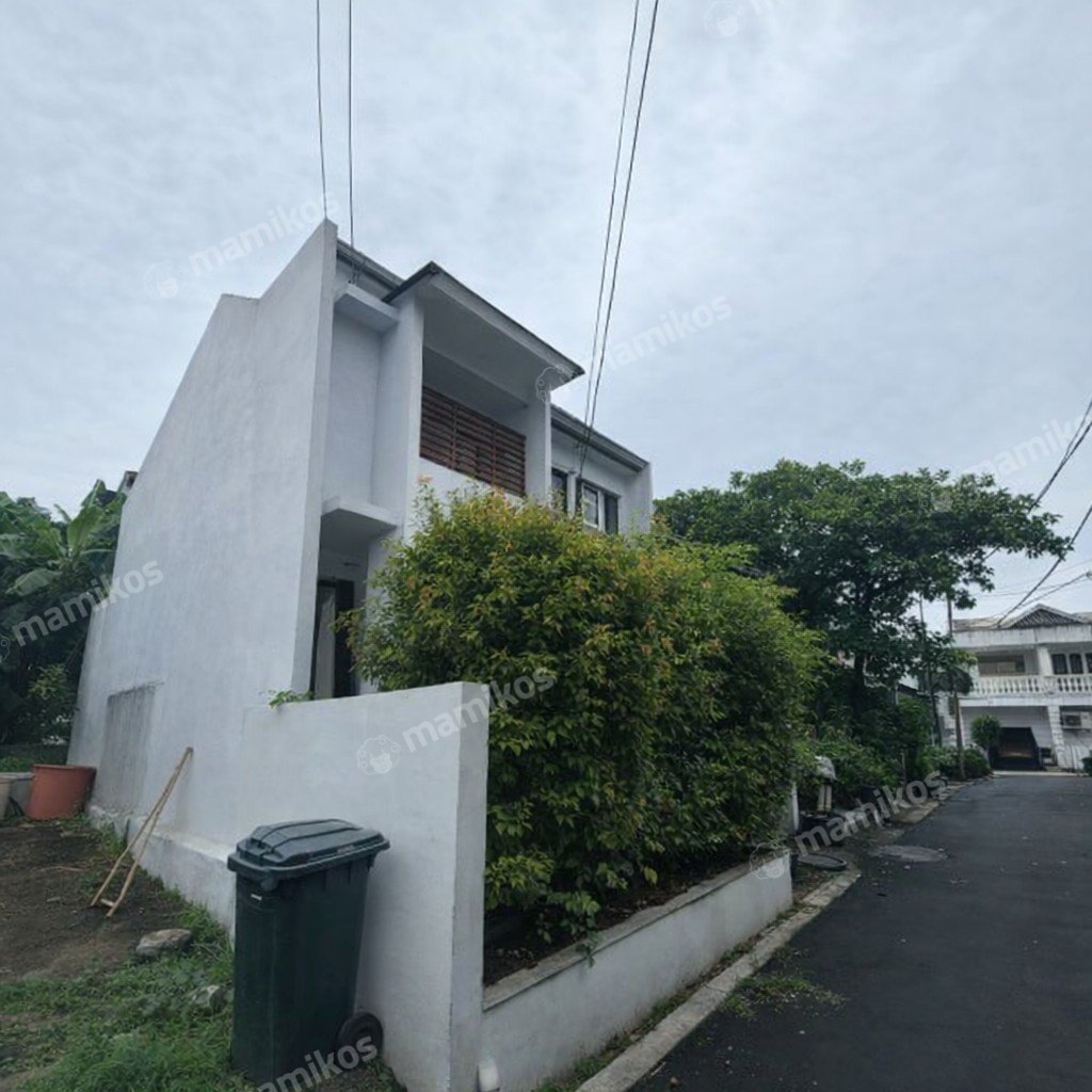 Rumah Sertifikat SHM 3 Kamar Tidur 3 Kamar Mandi Kramat Jati Jakarta Timur - Photo 3