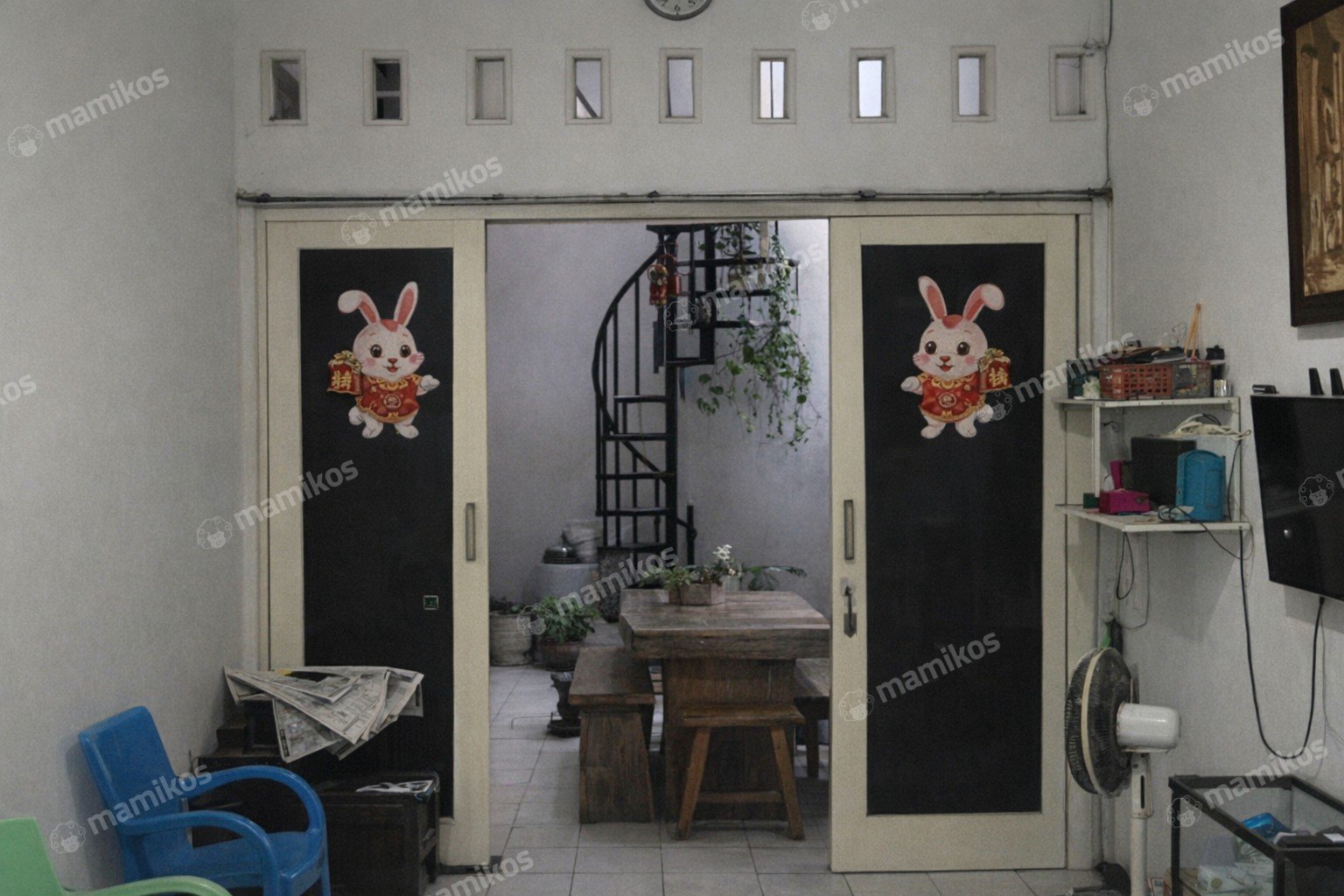 Rumah Sertifikat SHM 3 Kamar Tidur 5 Kamar Mandi Joglo Jakarta Barat