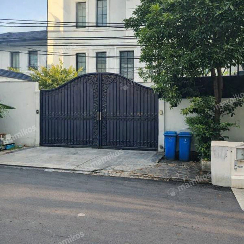 Rumah Sertifikat SHM 6 Kamar Tidur 6 Kamar Mandi Kebayoran Baru Jakarta Selatan - Photo 2