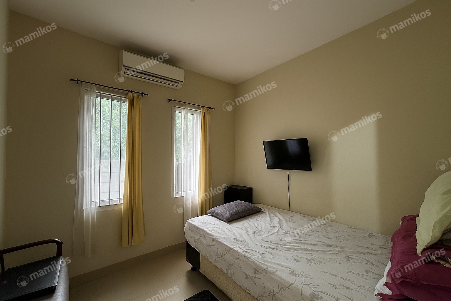 Rumah Sertifikat SHM 4 Kamar Tidur 3 Kamar Mandi Citra Grand Jakarta Timur - Photo 4