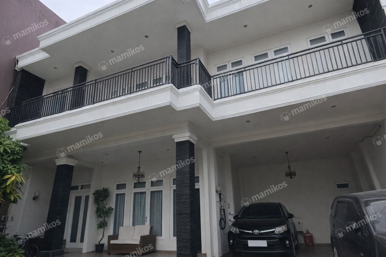 Rumah Sertifikat SHM 6 Kamar Tidur 6 Kamar Mandi Kemang Jakarta Selatan