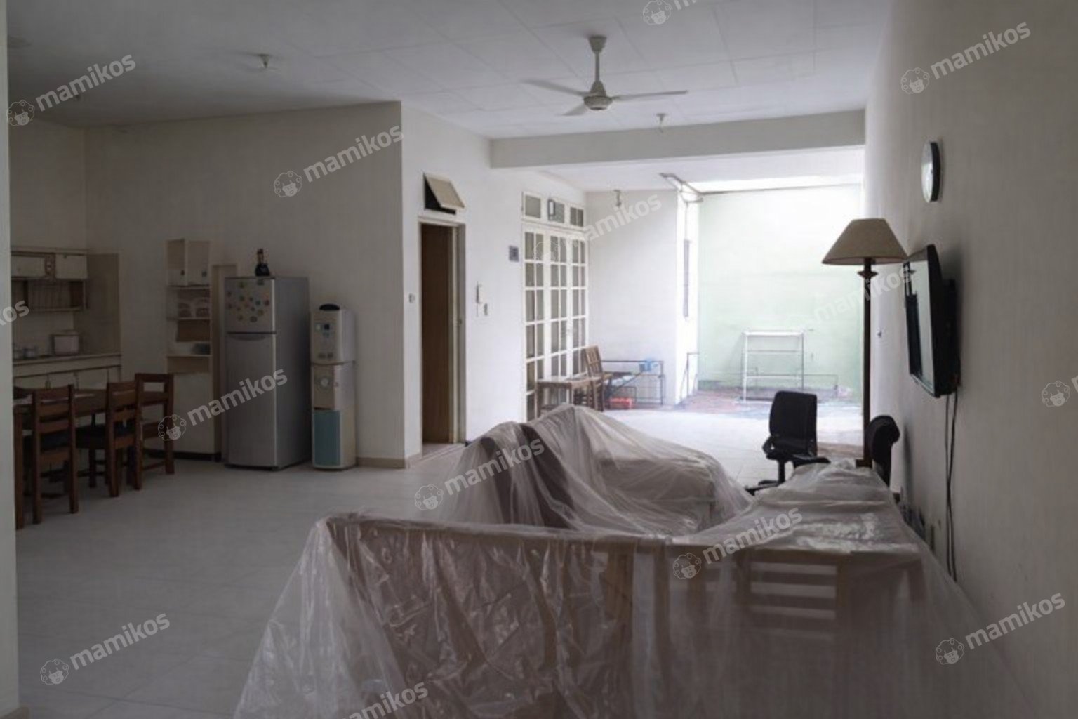 Rumah Sertifikat SHM 4 Kamar Tidur 2 Kamar Mandi Taman Ratu Jakarta Barat - Photo 4